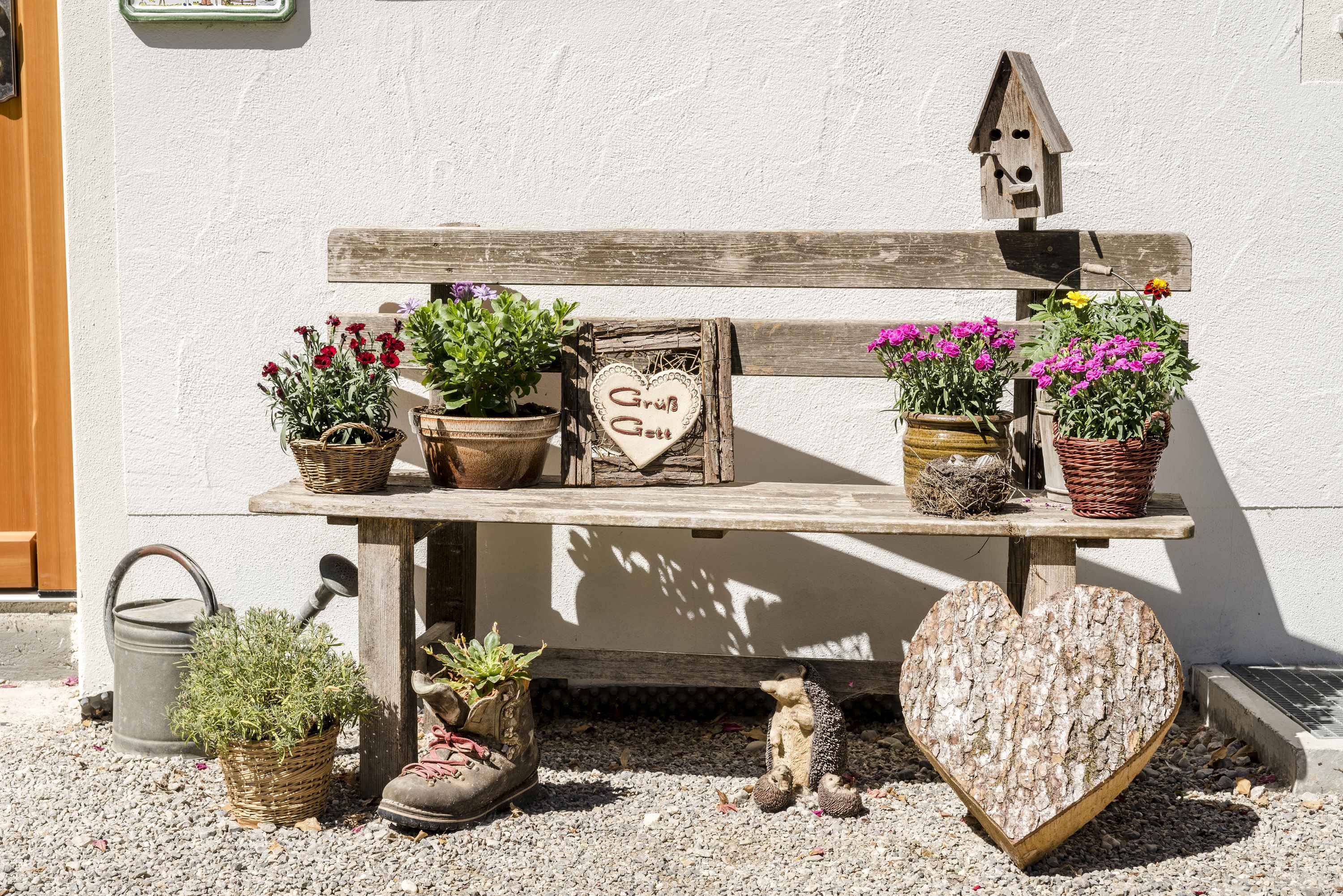 Ferienwohnungen Eingang Heimisches Holz